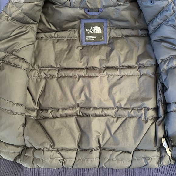 The North Face Winter Jacket - Picture 8 of 8
